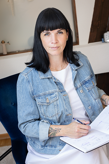 Bettina Schwung — Portrait.